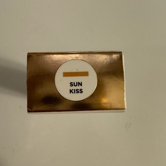 Iconic London Sheer Bronzers - Picture 6 of 11